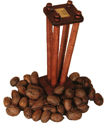 Item #0008 – Just twist for perfect halves. Drop in a pecan, give a quick twist and peel! Case Qty: 12